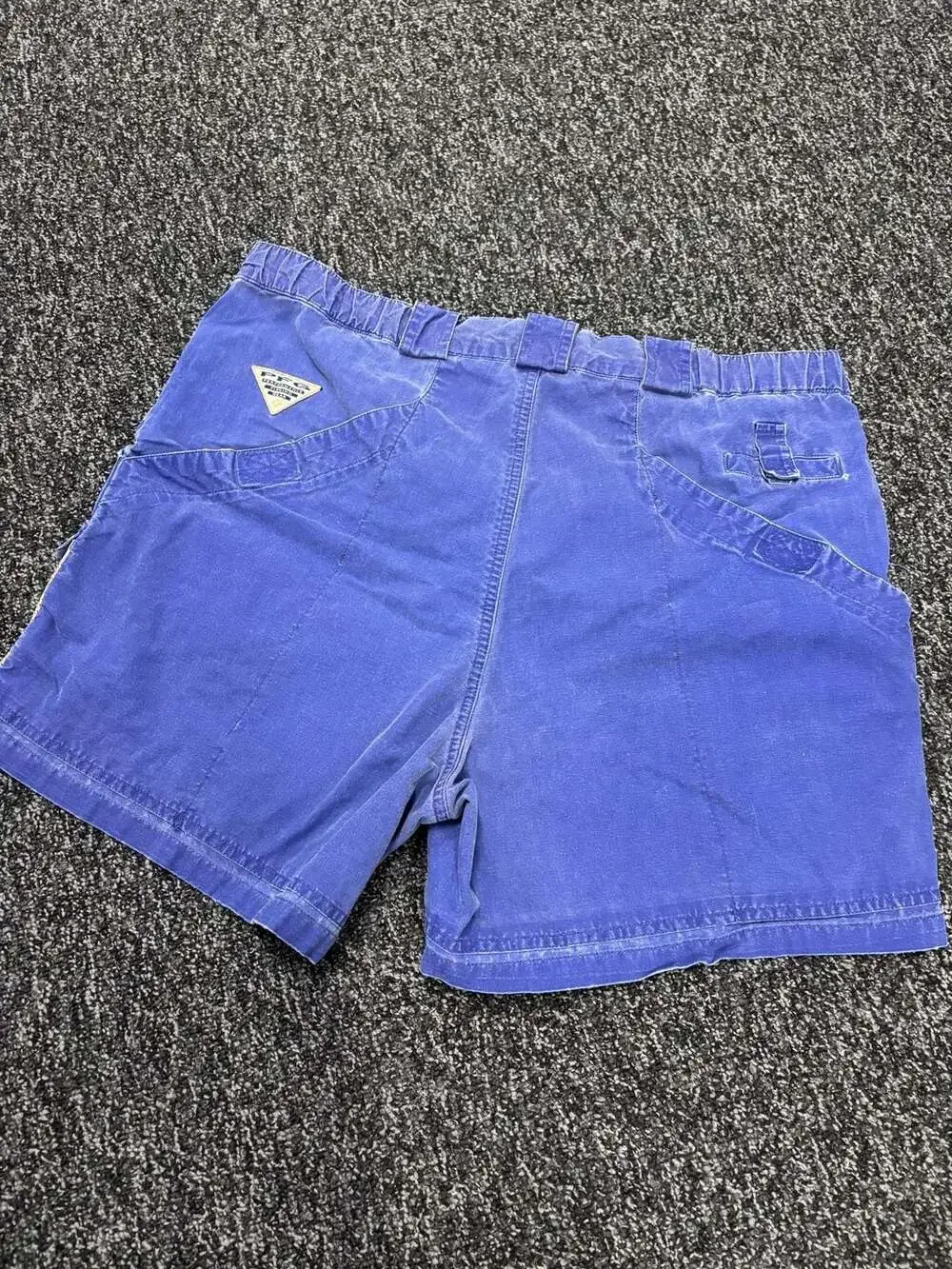 Vntg Columbia PFG Half Moon Fishing Cargo Shorts Blue Cotton with Mesh Pockets